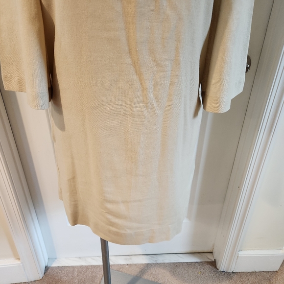 G. Label by Goop size 2 cream linen blend dress with pockets and buttons, luxe - Picture 9 of 11
